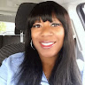 Meet your Posher, Yolanda